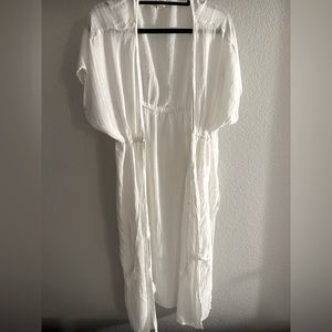 Medium White Billabong Cover-Up